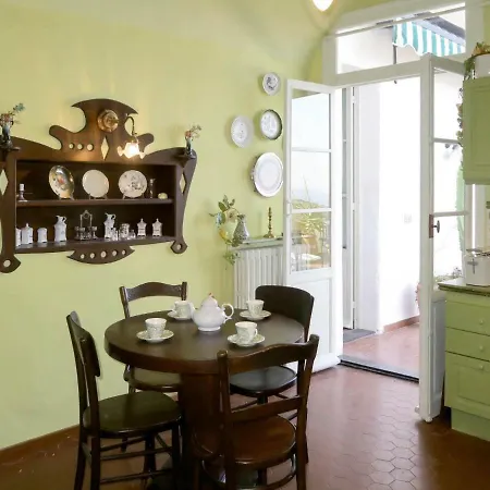 Σπίτι διακοπών Locazione Turistica Palazzo Verde *